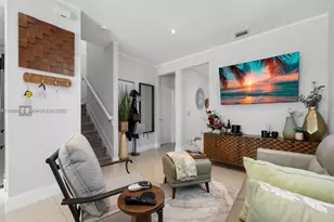 8781 NW 98th Ct, Doral, FL 33178 - Photo 6