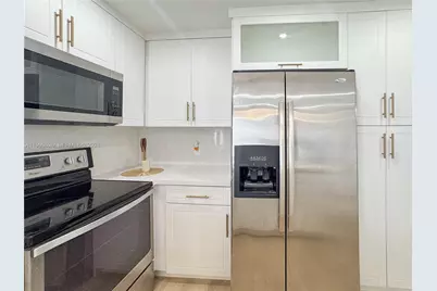 2933 NW 48th Ter, Miami, FL 33142 - Photo 12
