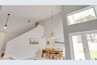 1237 NW 125th Ter, Sunrise, FL 33323 - Photo 26