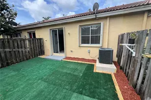 85 SW 16th Ave, Homestead, FL 33030 - Photo 12