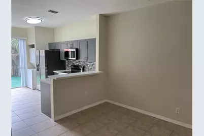 85 SW 16 Av #., Homestead, FL 33030 - Photo 6