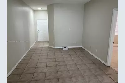 85 SW 16 Av #., Homestead, FL 33030 - Photo 10