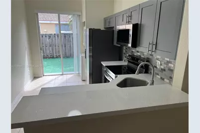 85 SW 16 Av #., Homestead, FL 33030 - Photo 18