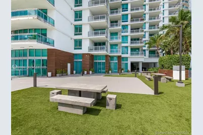 350 S Miami Ave #1605, Miami, FL 33130 - Photo 14