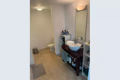 350 S Miami Ave #1605, Miami, FL 33130 - Photo 10