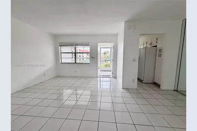 580 Egret Dr #212, Hallandale Beach, FL 33009 - Photo 10