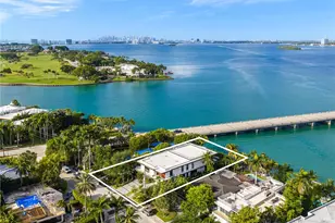 9640 W Broadview Dr, Bay Harbor Islands, FL 33154 - Photo 4