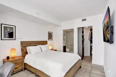 45 SW 9th St #2001, Miami, FL 33130 - Photo 16