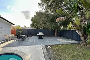 5424 Garfield St, Hollywood, FL 33021 - Photo 10