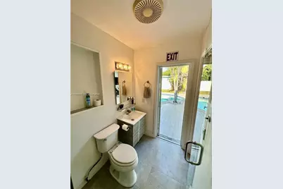 5424 Garfield St, Hollywood, FL 33021 - Photo 44