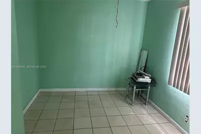 900 NW 75th St, Miami, FL 33150 - Photo 4