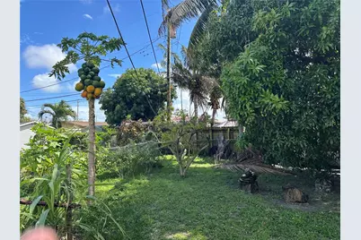 900 NW 75th St, Miami, FL 33150 - Photo 12