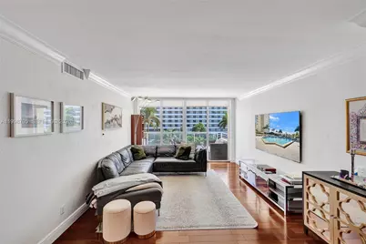 5600 Collins Ave #5C, Miami Beach, FL 33140 - Photo 4