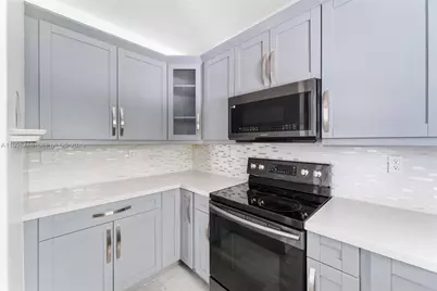 379 NE 31st Ave #379, Homestead, FL 33033 - Photo 10