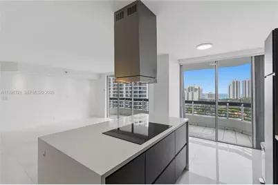 19101 NE 36th Ct #1811, Aventura, FL 33180 - Photo 4