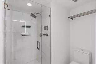 19101 NE 36th Ct, Aventura, FL 33180 - Photo 24