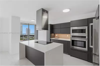 19101 NE 36th Ct #1811, Aventura, FL 33180 - Photo 2