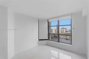 19101 NE 36th Ct, Aventura, FL 33180 - Photo 22