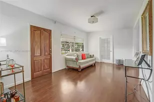 6871 SW 37th St, Miami, FL 33155 - Photo 2