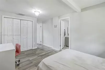 6871 SW 37th St, Miami, FL 33155 - Photo 10