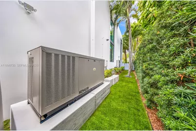 4515 N Michigan Ave, Miami Beach, FL 33140 - Photo 76