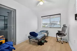 733 W 33rd St, Hialeah, FL 33012 - Photo 32