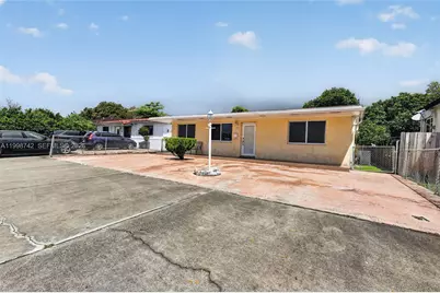 733 W 33rd St, Hialeah, FL 33012 - Photo 40