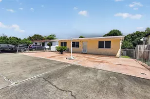 733 W 33rd St, Hialeah, FL 33012 - Photo 40