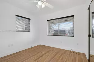 733 W 33rd St, Hialeah, FL 33012 - Photo 8