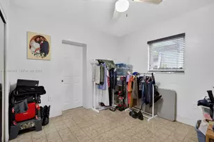 733 W 33rd St, Hialeah, FL 33012 - Photo 12