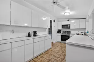 733 W 33rd St, Hialeah, FL 33012 - Photo 20
