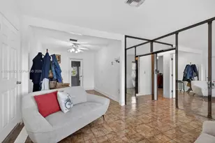 733 W 33rd St, Hialeah, FL 33012 - Photo 4