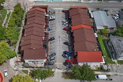 401 SW 109th Ave, Sweetwater, FL 33174 - Photo 12