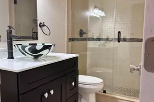 11091 NW 7th St, Miami, FL 33172 - Photo 22