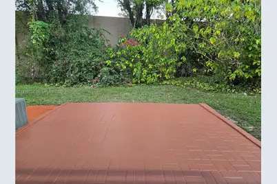 11091 NW 7th St #104, Miami, FL 33172 - Photo 24