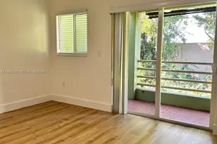 11091 NW 7th St, Miami, FL 33172 - Photo 14