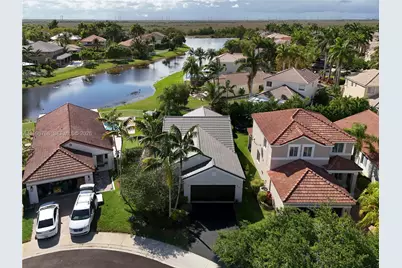 1413 Majesty Ter, Weston, FL 33327 - Photo 48