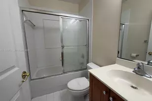 8246 SW 27th St, Miramar, FL 33025 - Photo 14