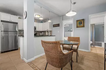 2033 NE 33rd Ave #2, Fort Lauderdale, FL 33305 - Photo 6