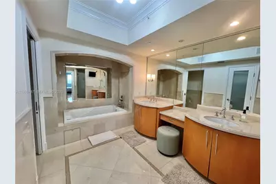 17875 Collins Ave #4305, Sunny Isles Beach, FL 33160 - Photo 14