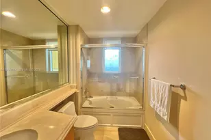 17875 Collins Ave, Sunny Isles Beach, FL 33160 - Photo 16