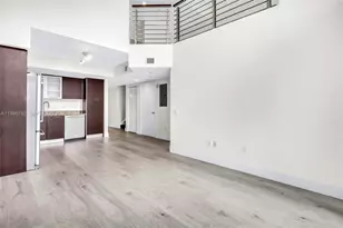 41 SE 5th St, Miami, FL 33131 - Photo 14