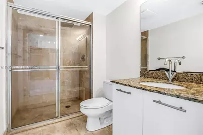 41 SE 5th St #1709, Miami, FL 33131 - Photo 12
