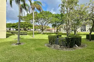 1600 SW 127th Way, Pembroke Pines, FL 33027 - Photo 14