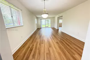1600 SW 127th Way, Pembroke Pines, FL 33027 - Photo 2