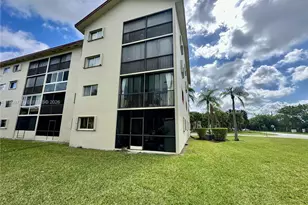 1600 SW 127th Way, Pembroke Pines, FL 33027 - Photo 18