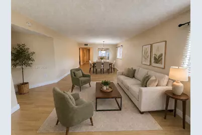 1600 SW 127th Way #101C, Pembroke Pines, FL 33027 - Photo 2