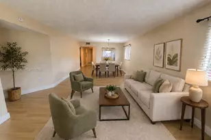 1600 SW 127th Way, Pembroke Pines, FL 33027 - Photo 2