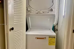 1600 SW 127th Way, Pembroke Pines, FL 33027 - Photo 6