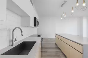 101 Diplomat Pkwy, Hallandale Beach, FL 33009 - Photo 4